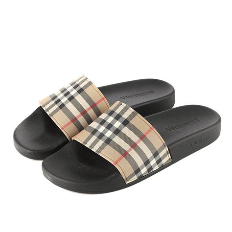 dép burberry